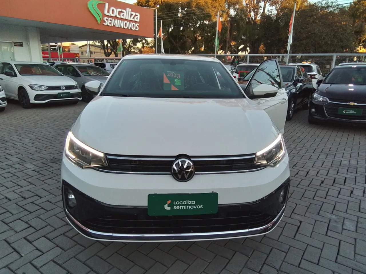 Volkswagen Virtus 2023 1.0 200 tsi highline automático