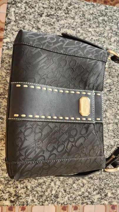 Bolsa Victor Hugo - Preta - Foto 2