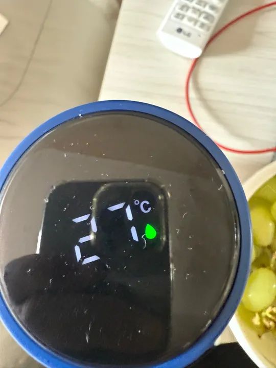 Garrafa térmica com medição de temperatura  - Foto 3