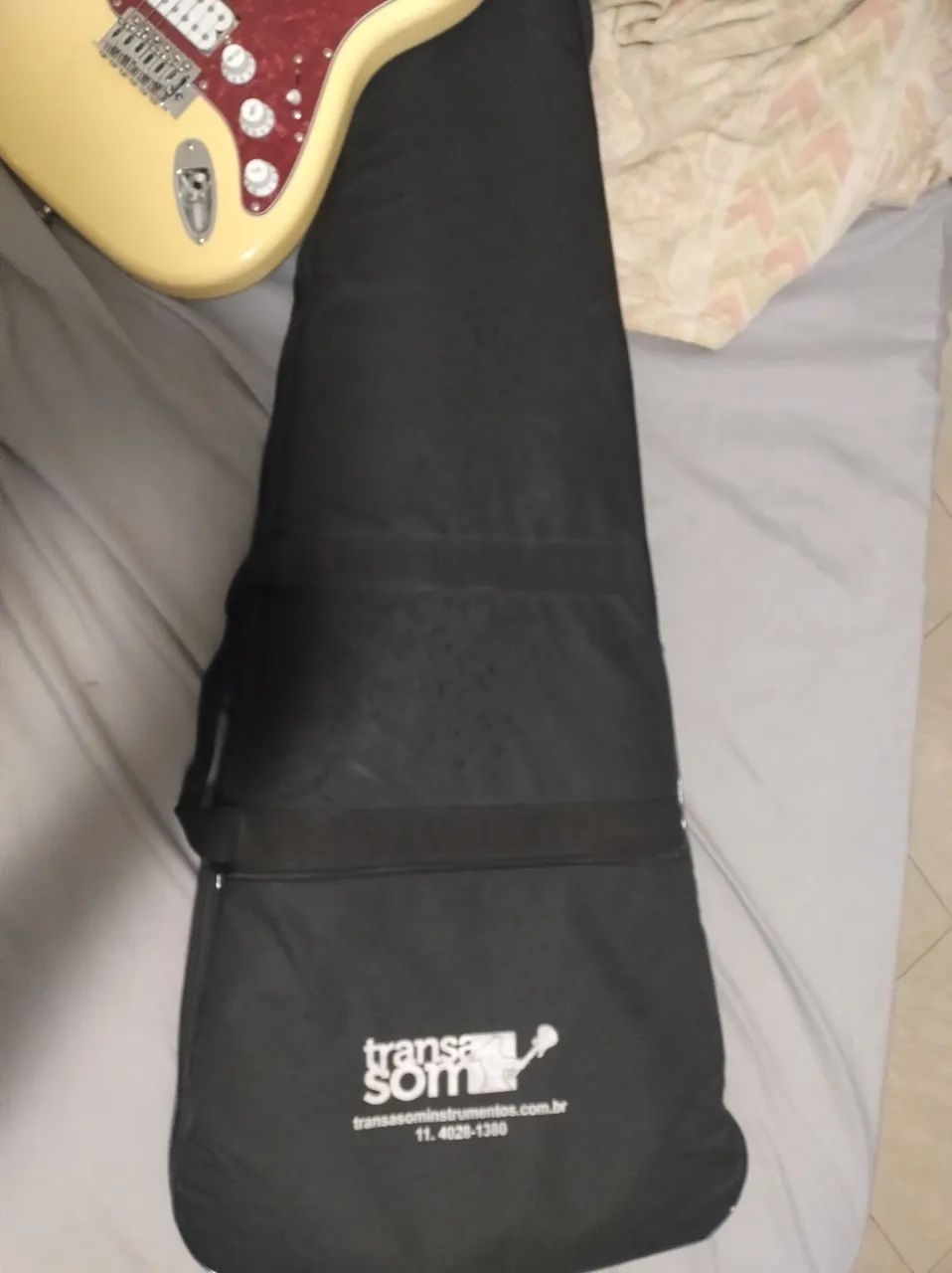Guitarra phx bege e vermelha  - Foto 5