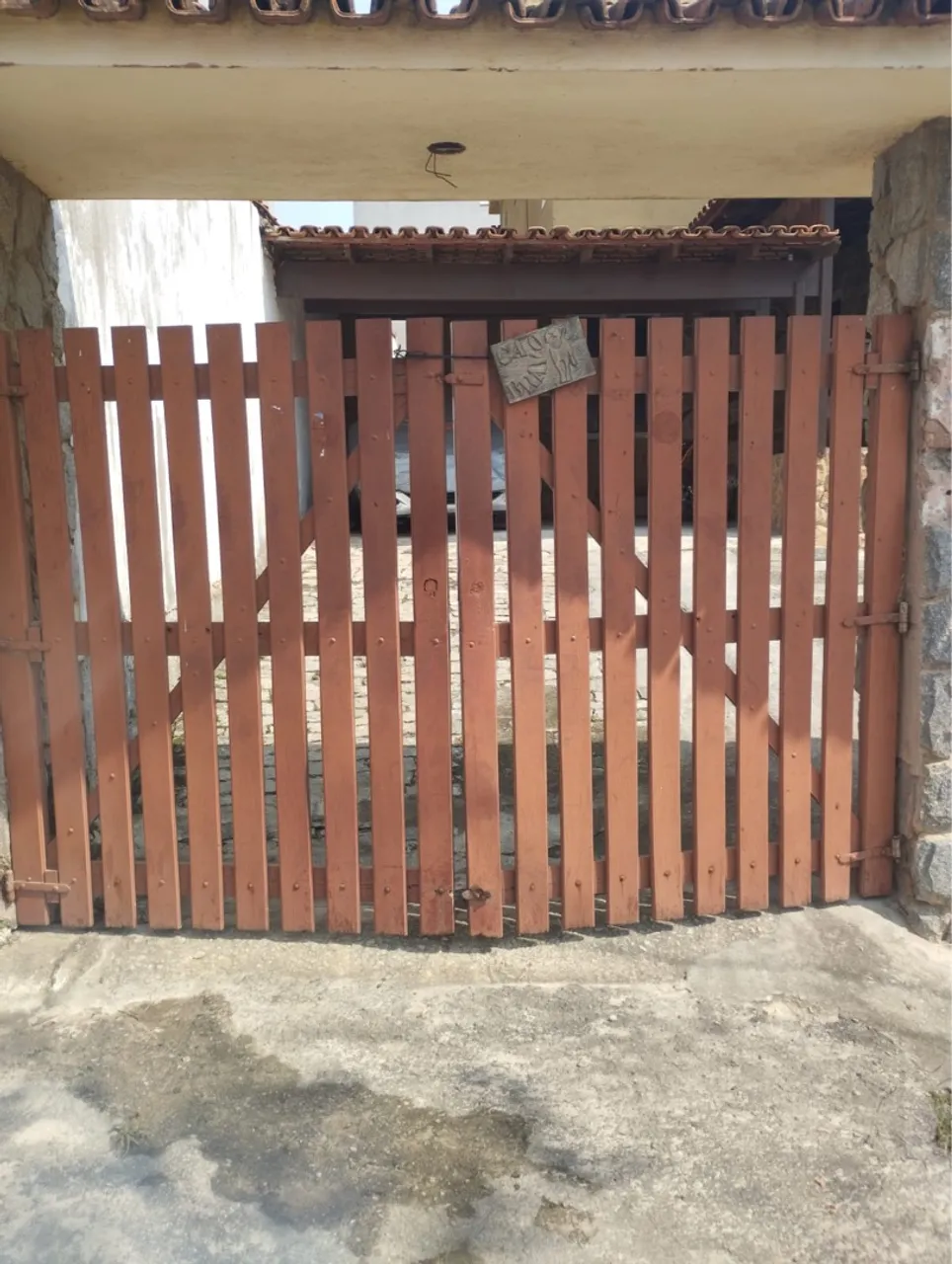 VENDO PORTÃO DE GARAGEM E PASSEIO