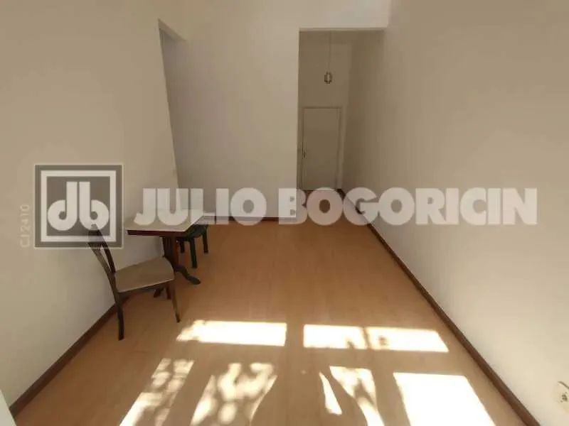 Apartamento : Padrão / Residencial / Centro