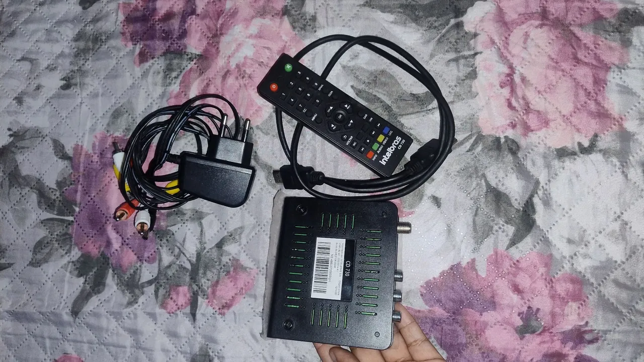 Conversor Digital e Controle Remoto Intelbras CD 730