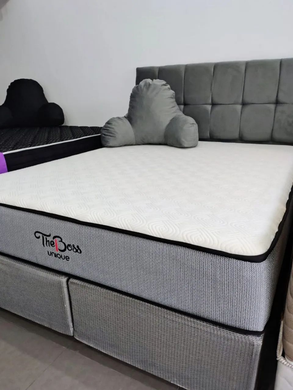 COLCHÃO D33 QUEEN, PRODUTO DE LUXO COM ESPUMA VISCOELASTICA E TECIDO SUPER MACIO E CONFORT