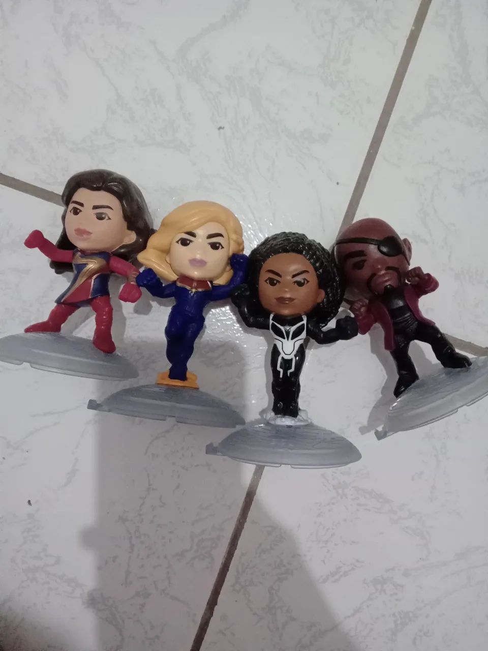 As Marvels - Coleção de bonecas McDonald's Vingadores