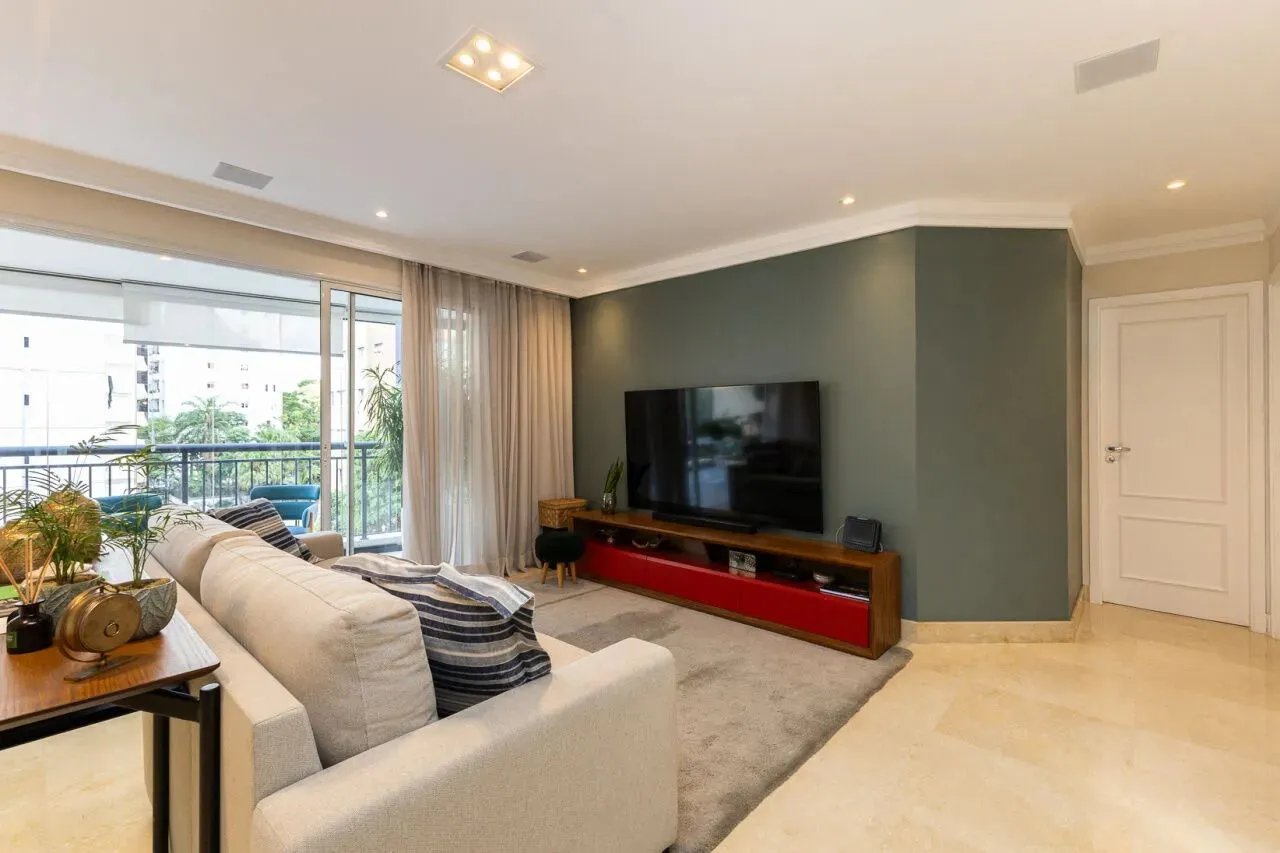 CONDOMÍNIO VILLA BORGHESE EM ITAIM BIBI - APARTAMENTO DOMITÓRIOS 3 SUÍTES E 3 VAGAS.