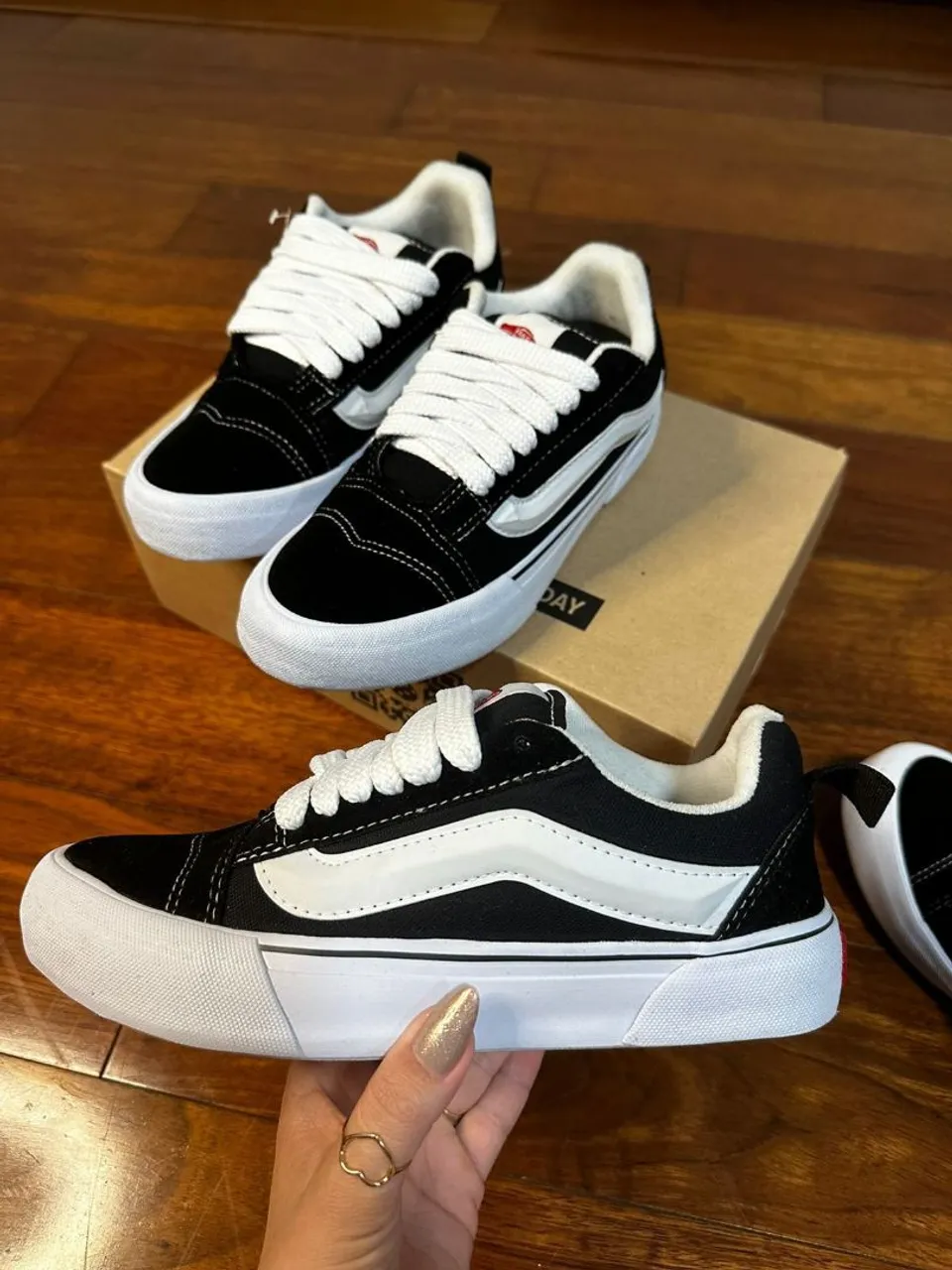 Tênis Vans Old Skool Preto e Branco