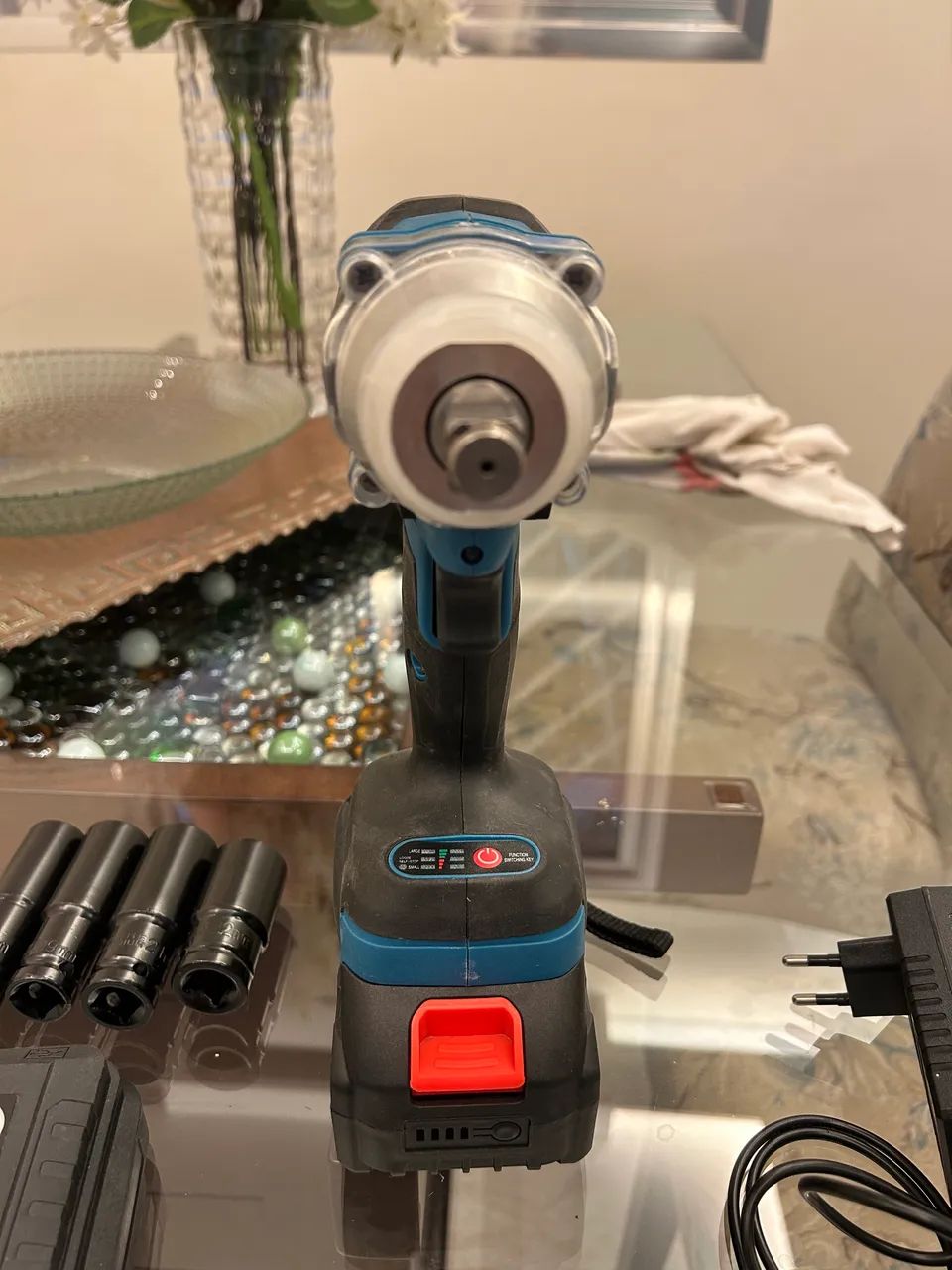 Chave de Impacto 388v Bateria Recarregável - Foto 2