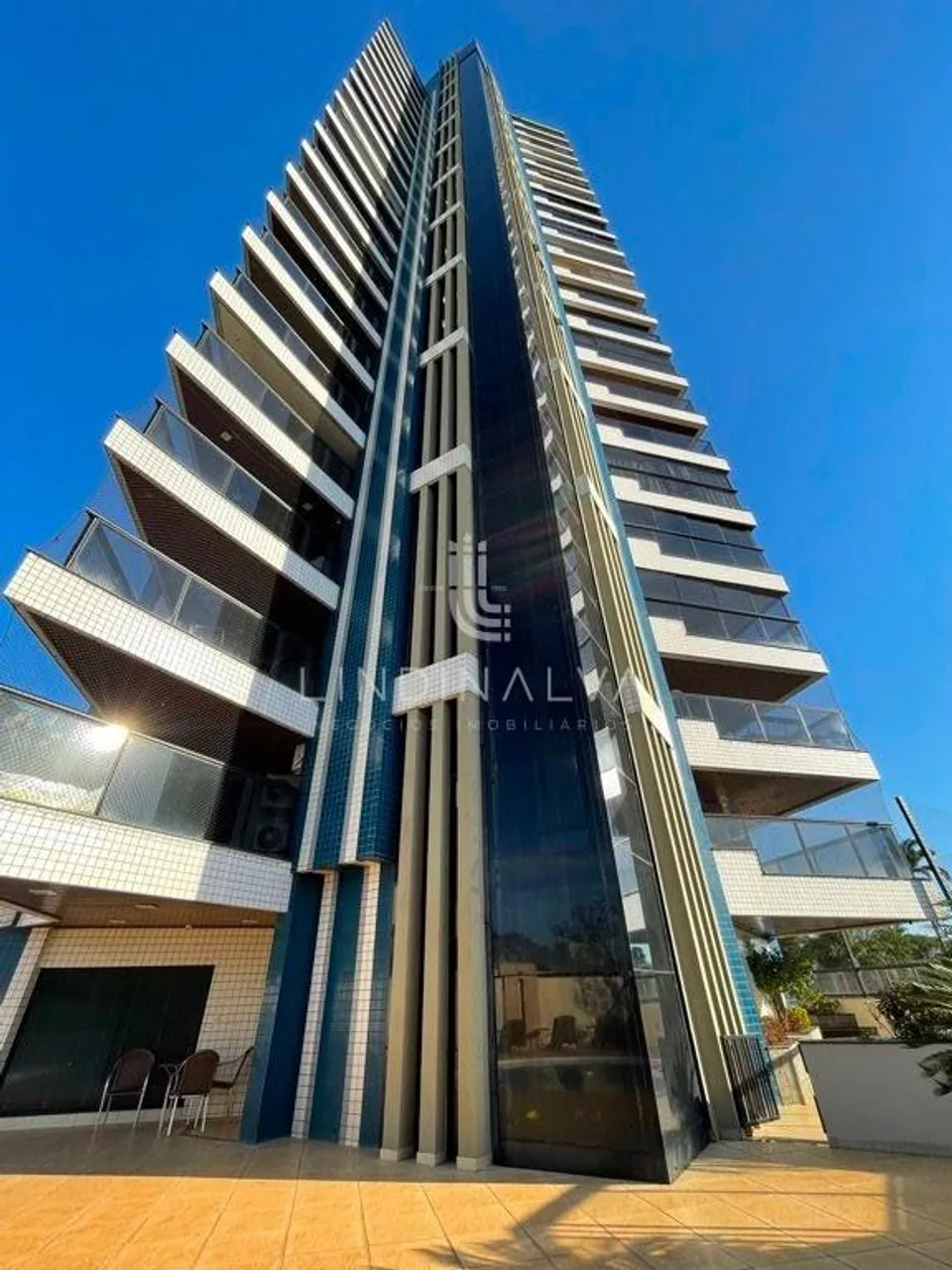 Apartamento à venda no Ed. Panorâmico - Centro - Foz do Iguaçu PR