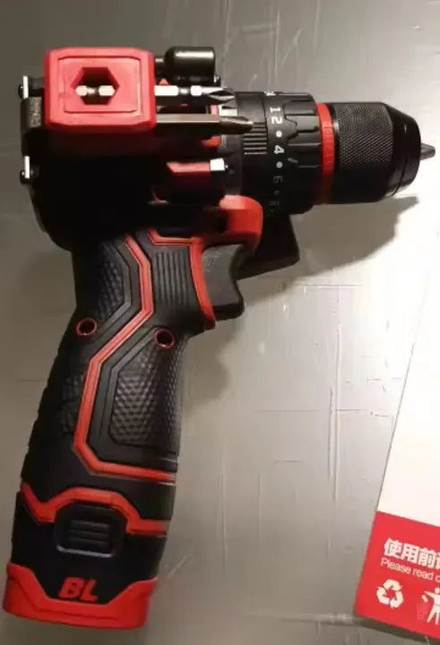 Furadeira parafusadeira de impacto