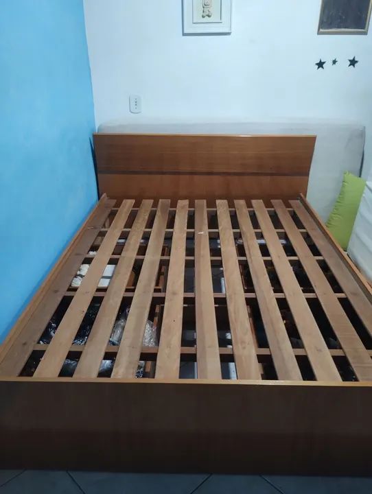 Cama de casal com 4 gavey