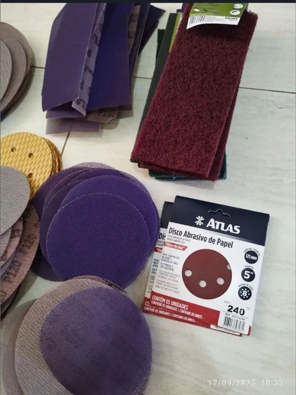 Lote de material de pintura, e disco de Makita, - Foto 6