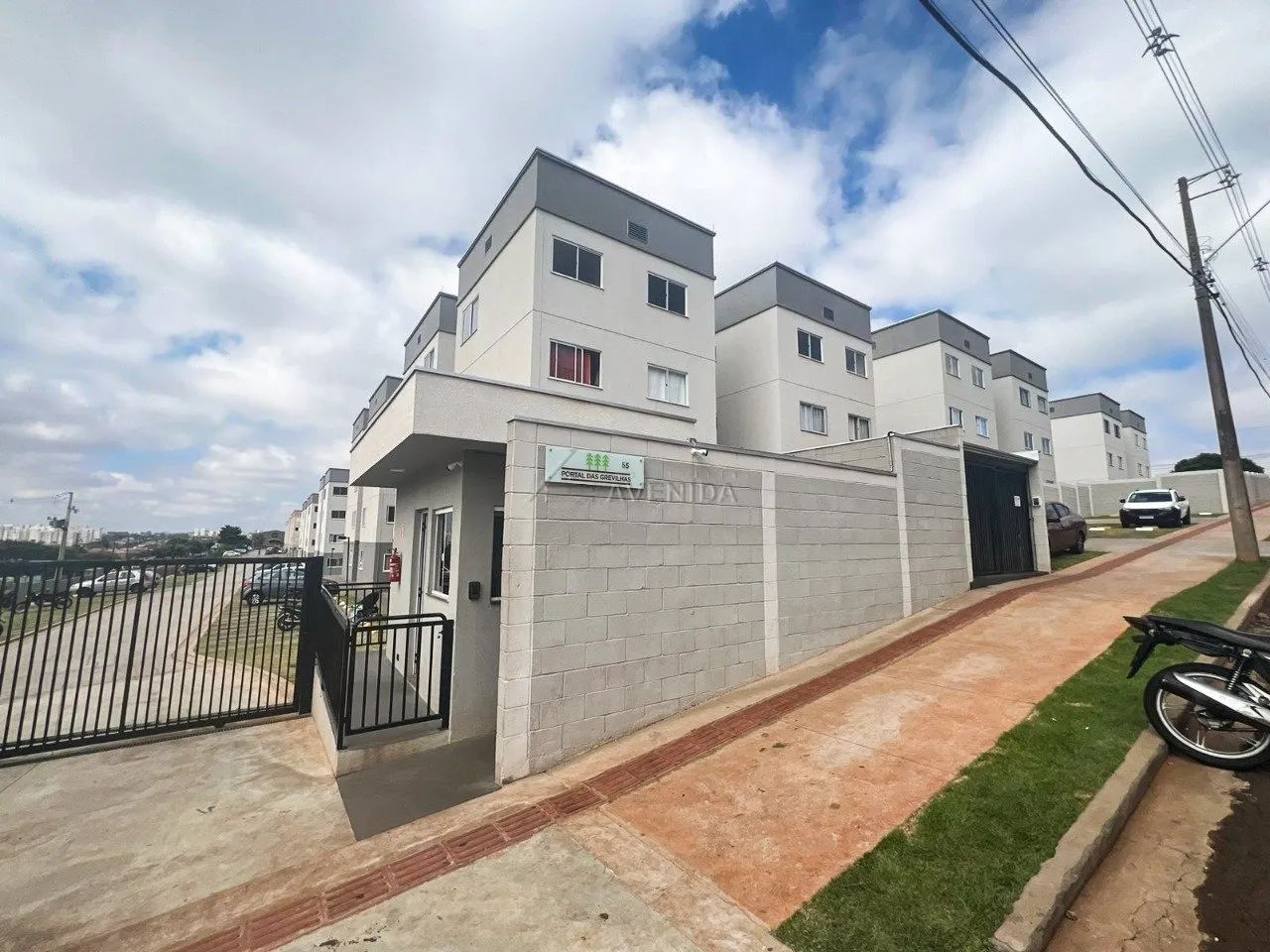 Apartamento para alugar com 02 quartos 60m² no Edifício Portal das Grevilhas na Região Nor