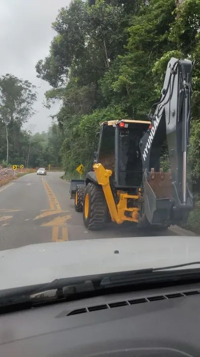 Retroescavadeira Hyundai H940C 2015 - Foto 2