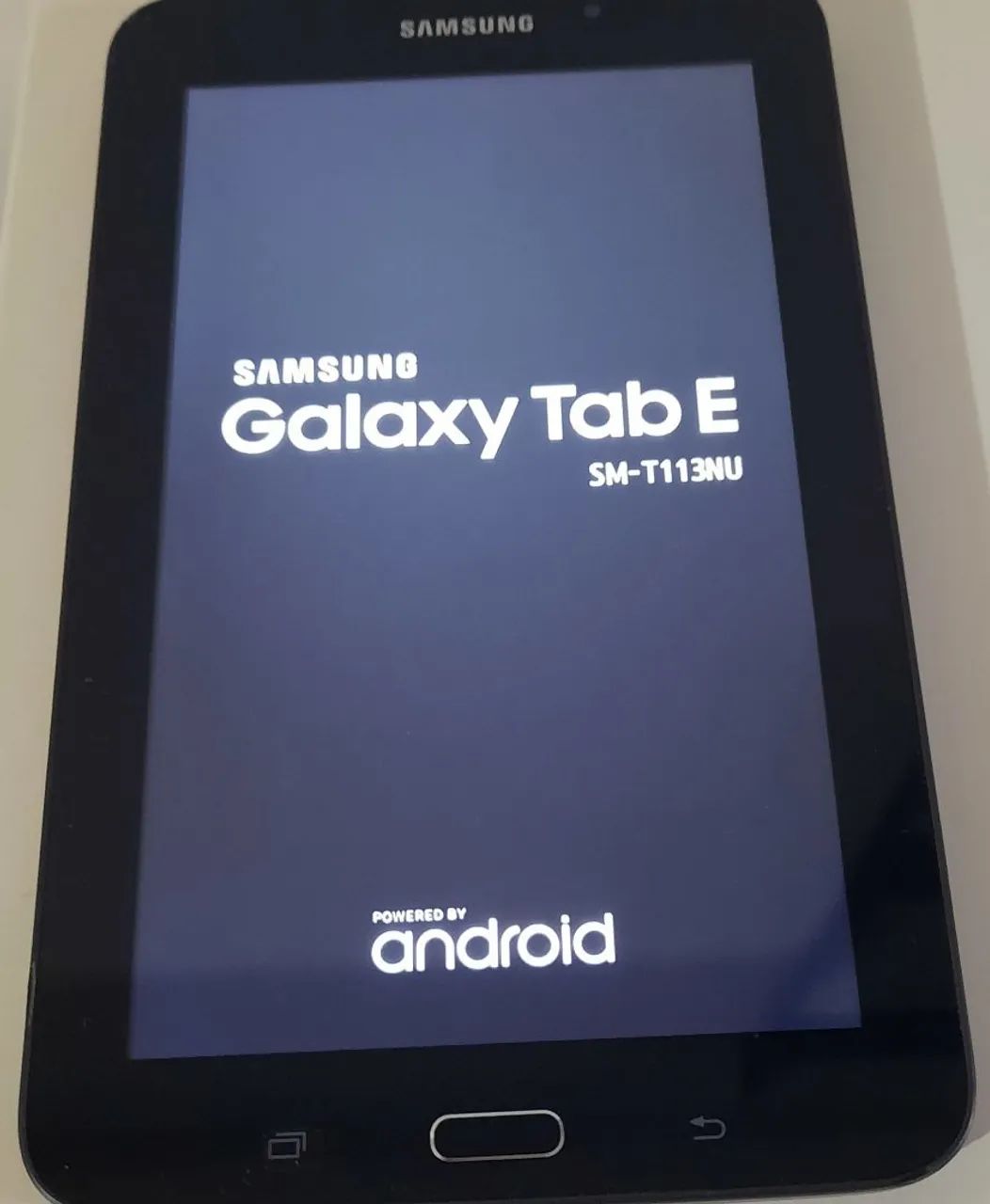 Tablet Samsung Galaxy Tab E  SM - T113NU