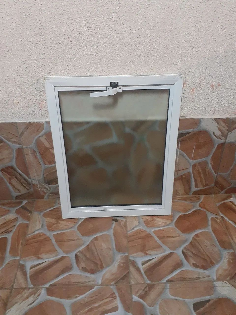 Janela de Alumínio com Vidro 57 ×72 - Foto 4