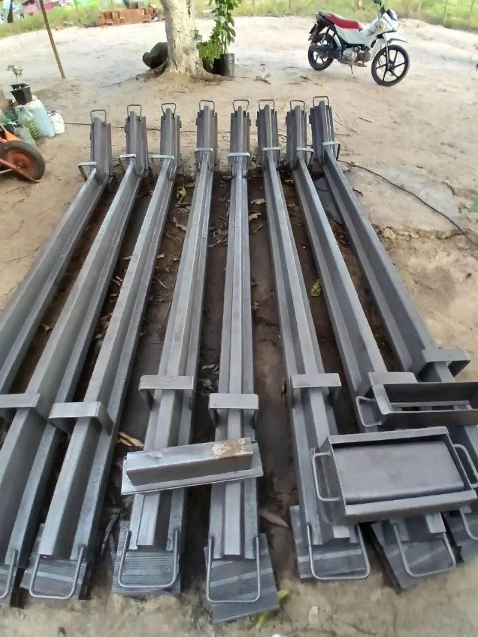 STEEL FORMS FOR PILING64243393052545120