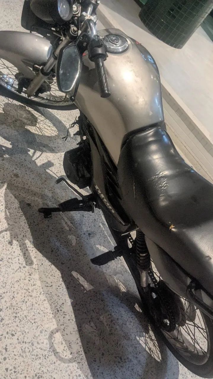 Moto de leilao