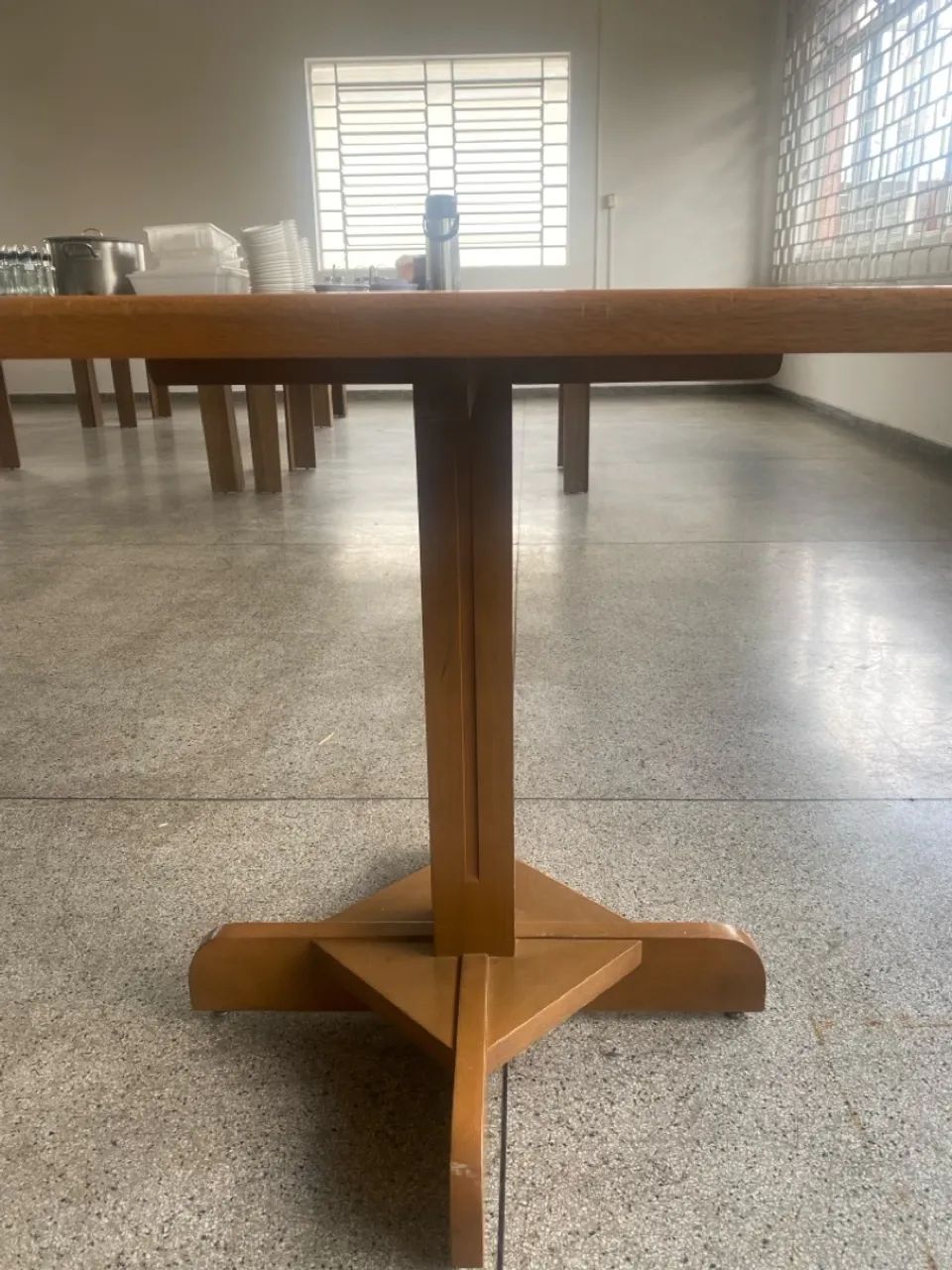 Mesa em madeira para 4 cadeiras - Foto 3