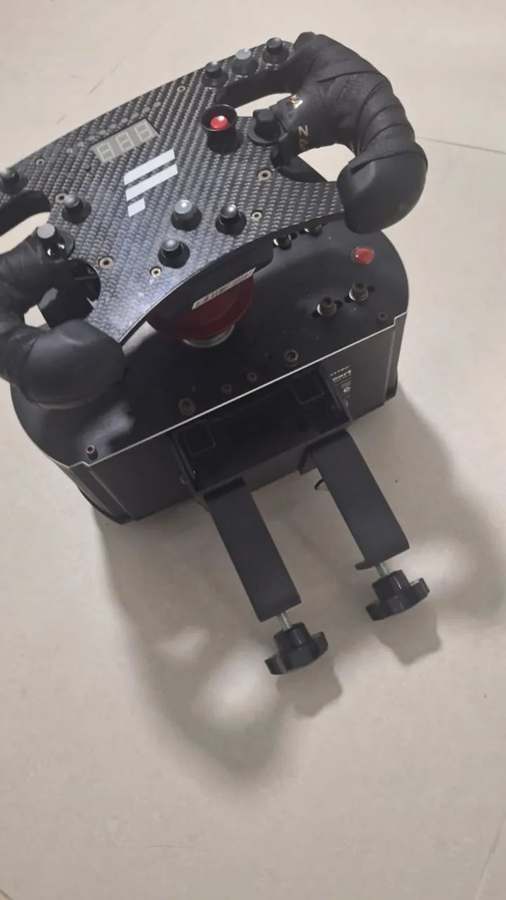 FANATEC CSW 2.5 + FORMULA CARBON + PEDAL PRS LOADCELL - Foto 6