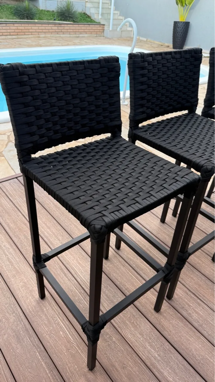Banquetas altas de área externa em tricô nautico 550 cada