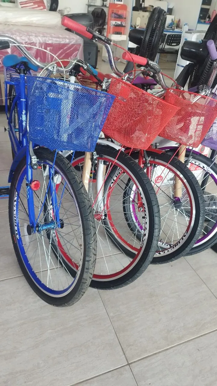 Bicicletas coloridas aro 26 com cestinha