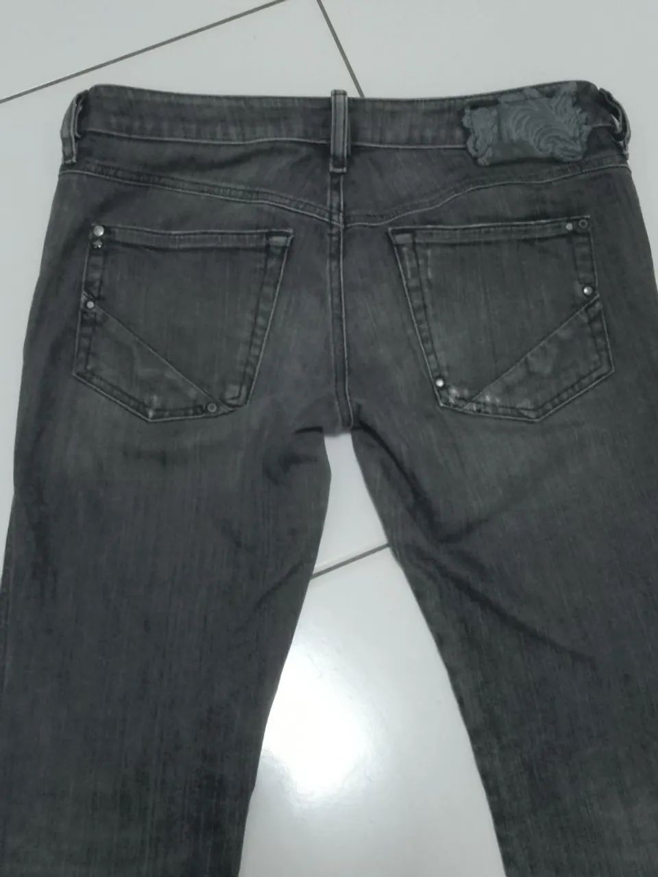 Calça Jeans Diesel modelo LHELA básica linda!!! - Foto 5