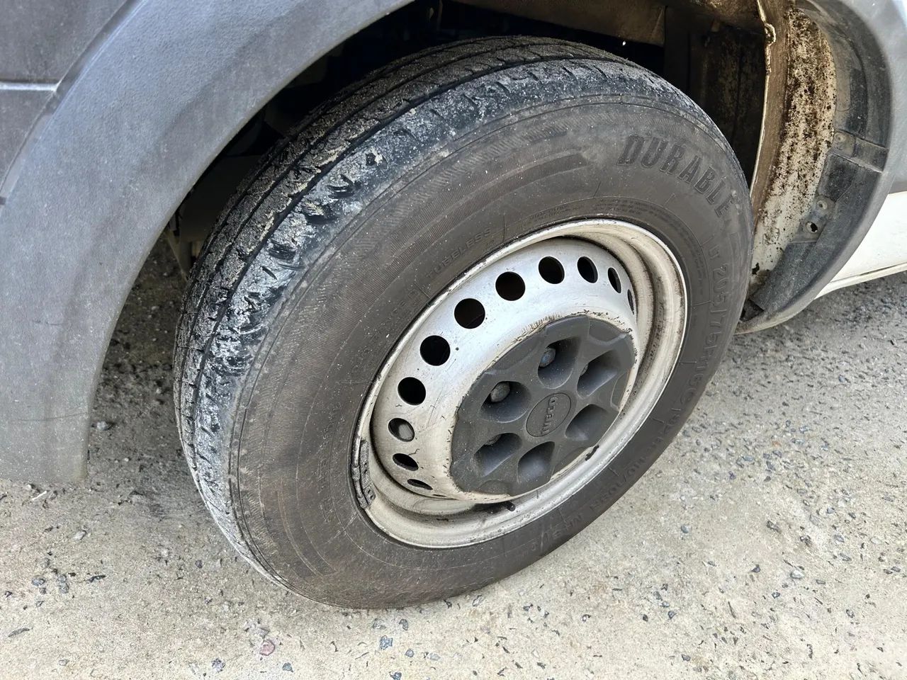 Caminhão Iveco - Ótimo estado - Foto 7