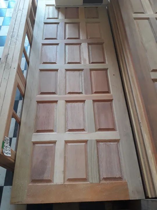 Porta de madeira maciça 210x80cm com 18 Almofadas ( 359,00 ) - Foto 2