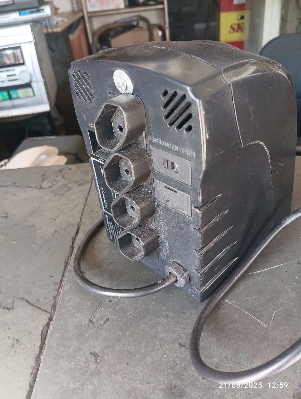 Estabilizador ,110/220 volts  - Foto 3