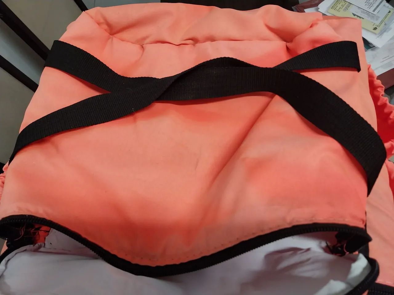 Mochila Laranja com Alças Ajustáveis - Foto 5
