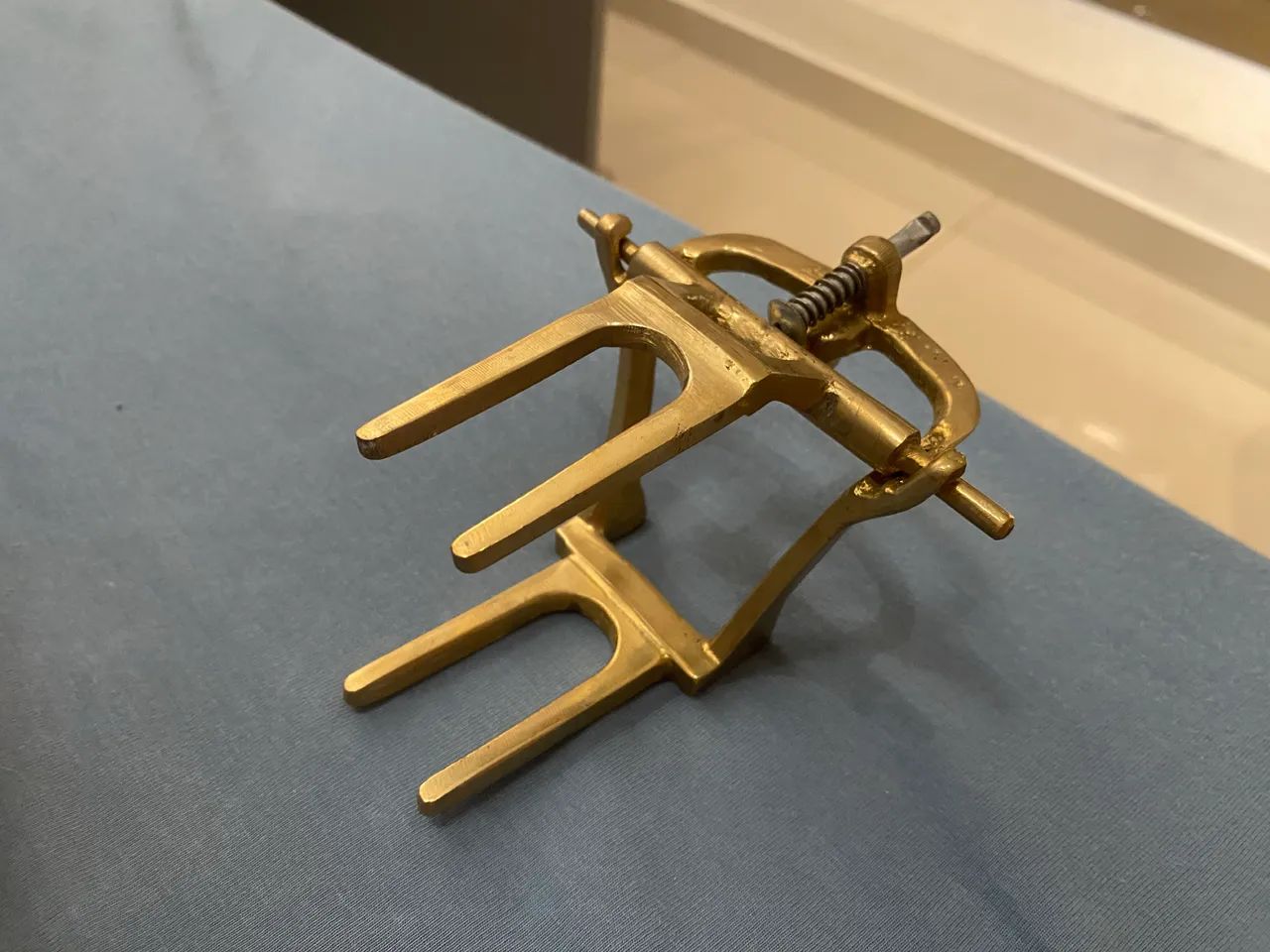Articulador Garfo com Mola - Mac Dental