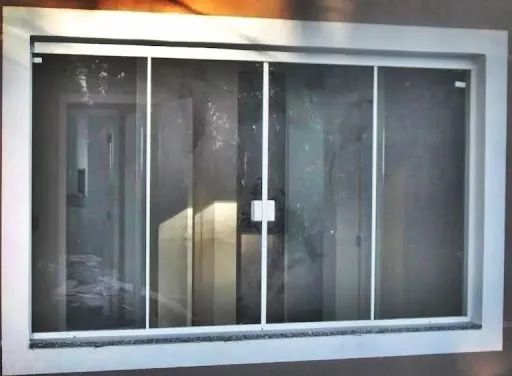 Janela Incolor Vidraçaria em Bento Ribeiro  - Foto 4