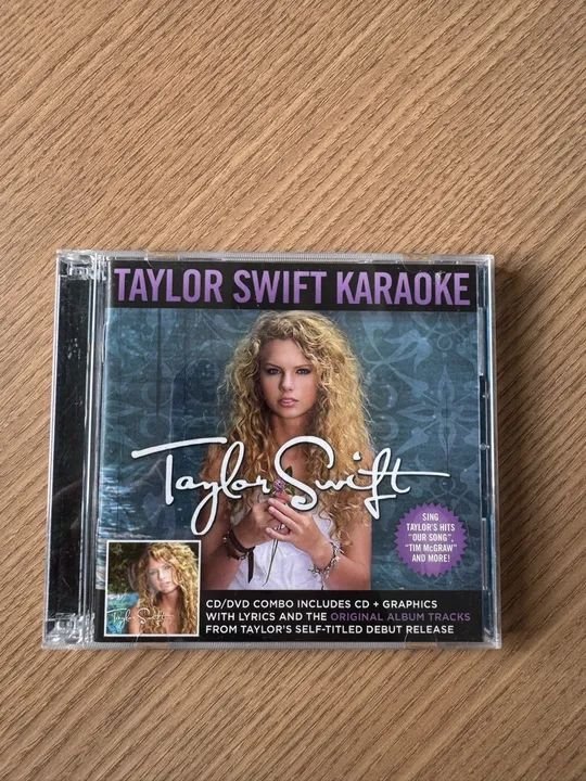 Taylor Swift - CD Karaoke DEBUT