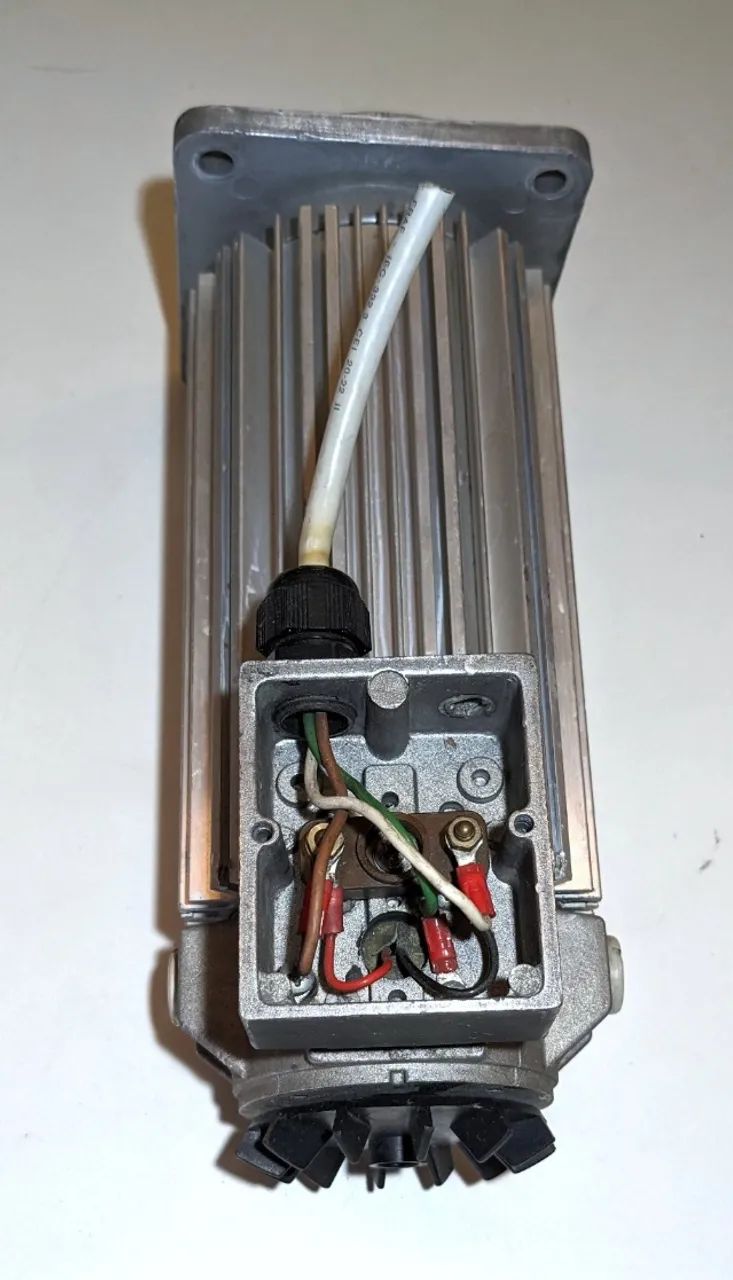 Motor DC Corrente Contínua 48-180 Vdc 565 W 3000rpm 1,8 Nm - Foto 2