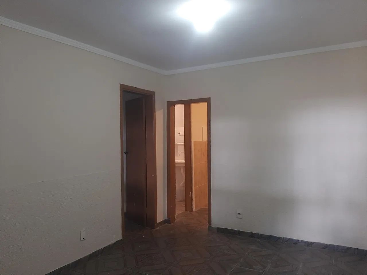 VENDO CASA  EM SAMAMBAIA SUL QUADRA QR 111 , 2 DUAS CASAS FRENTE E FUNDOS - Foto 5
