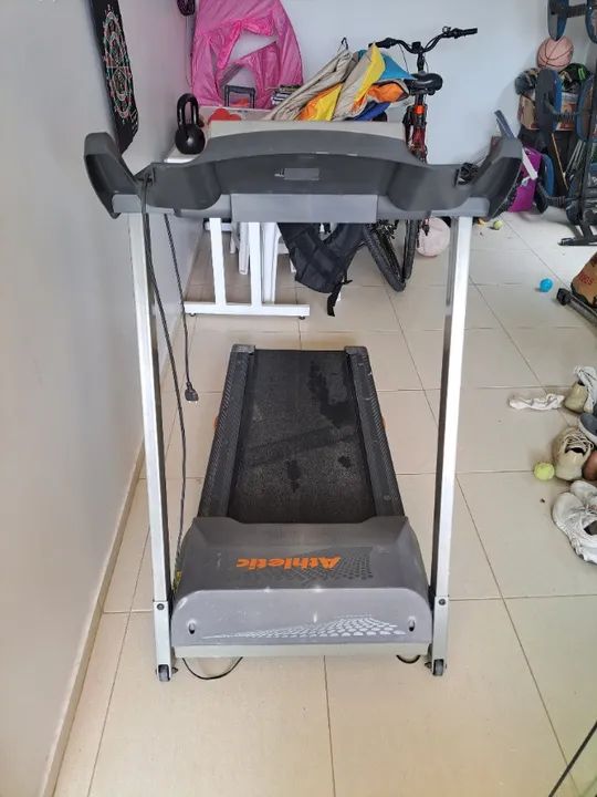 Esteira elétrica Athletic semi nova - Foto 3