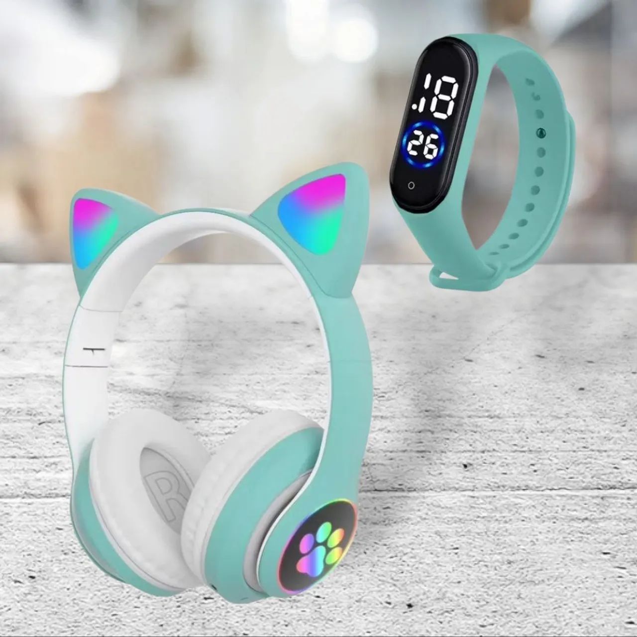 Cat-shaped Bluetooth Headphones with Colorful LED Ears64318049892482122