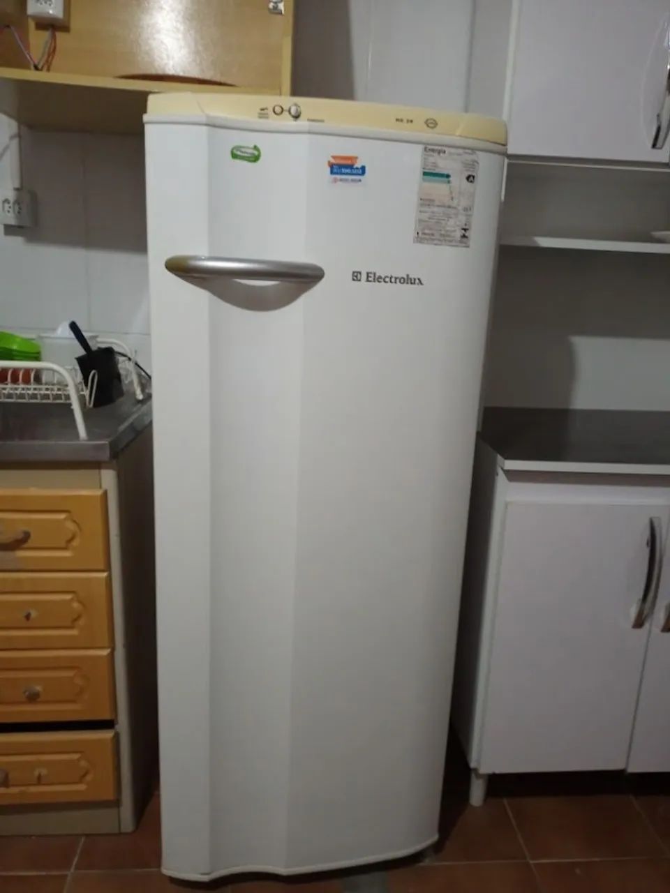Geladeira Eletrolux 240 L