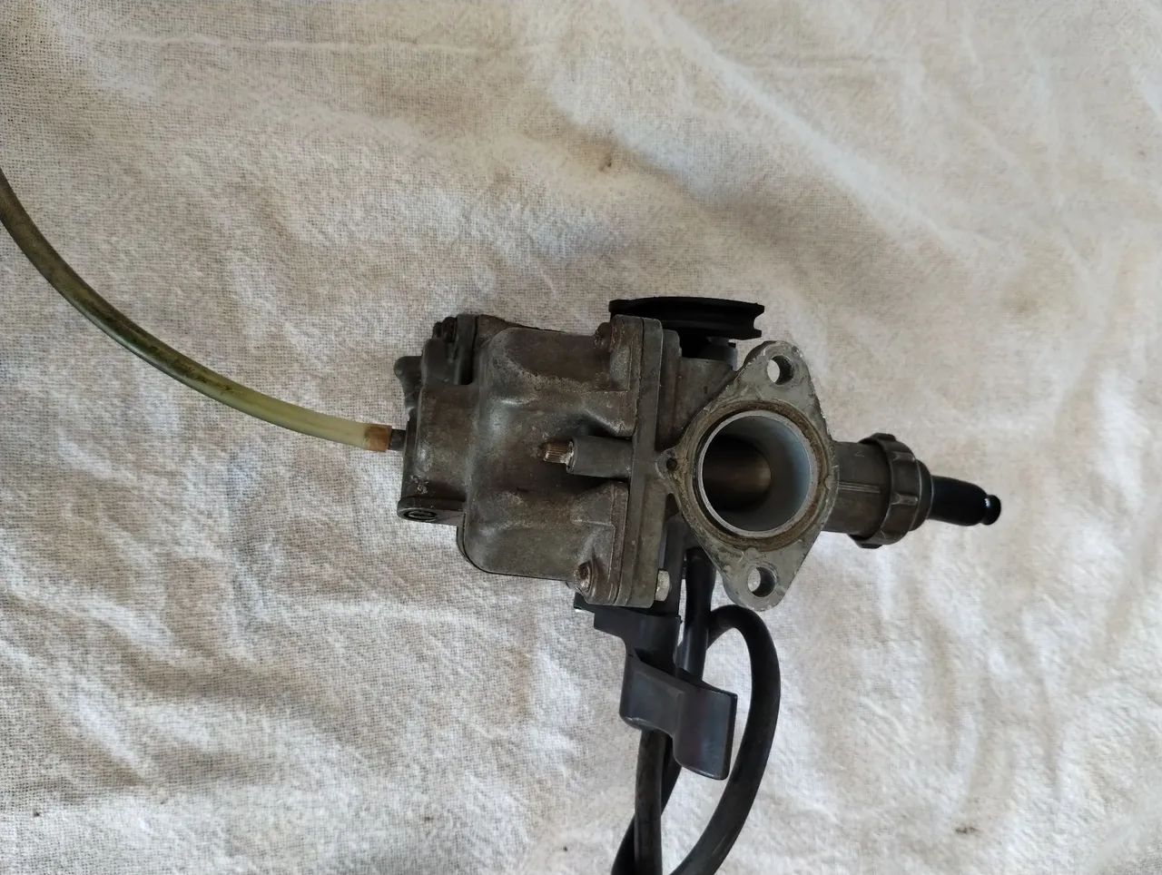 Vendo carburador CG 125