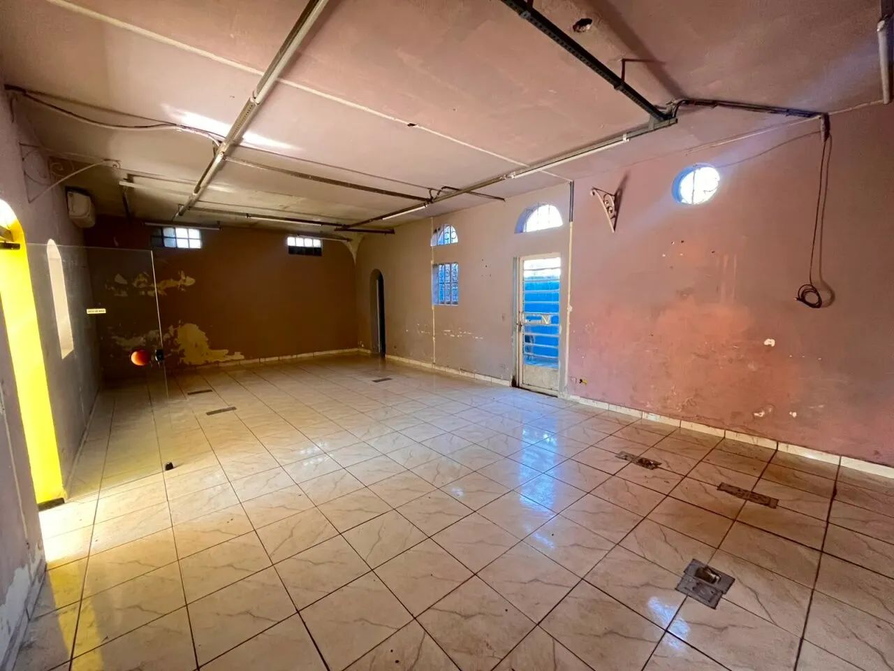 CASA COMERCIAL COM RESIDÊNCIA E COM ENTRADA PARA CAMINHÃO FL14 - Foto 4