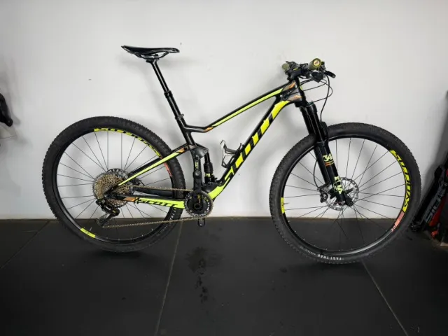 Trek Madone - Tamanho 52 | Ultegra | Carbono - Ciclismo - Perdões