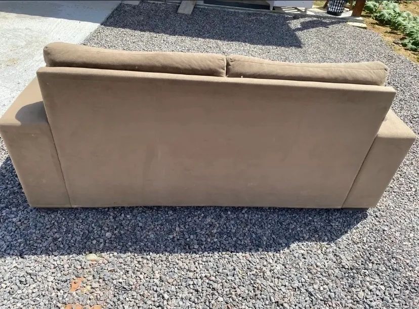 Sofa 436600616958699524