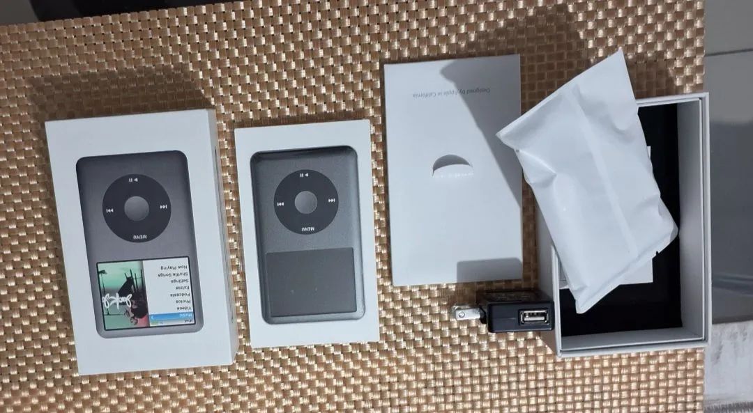 Ipod classic 120GB - Aparelhos de Som - Paulicéia, São Bernardo do