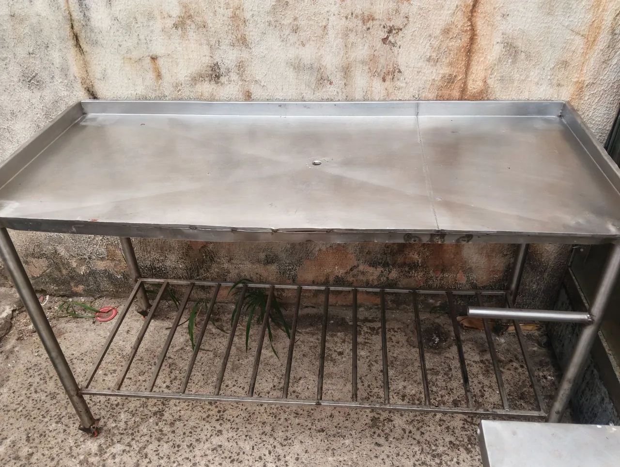 Mesa de inox  1.70 comprimento 65 d largura - Foto 2