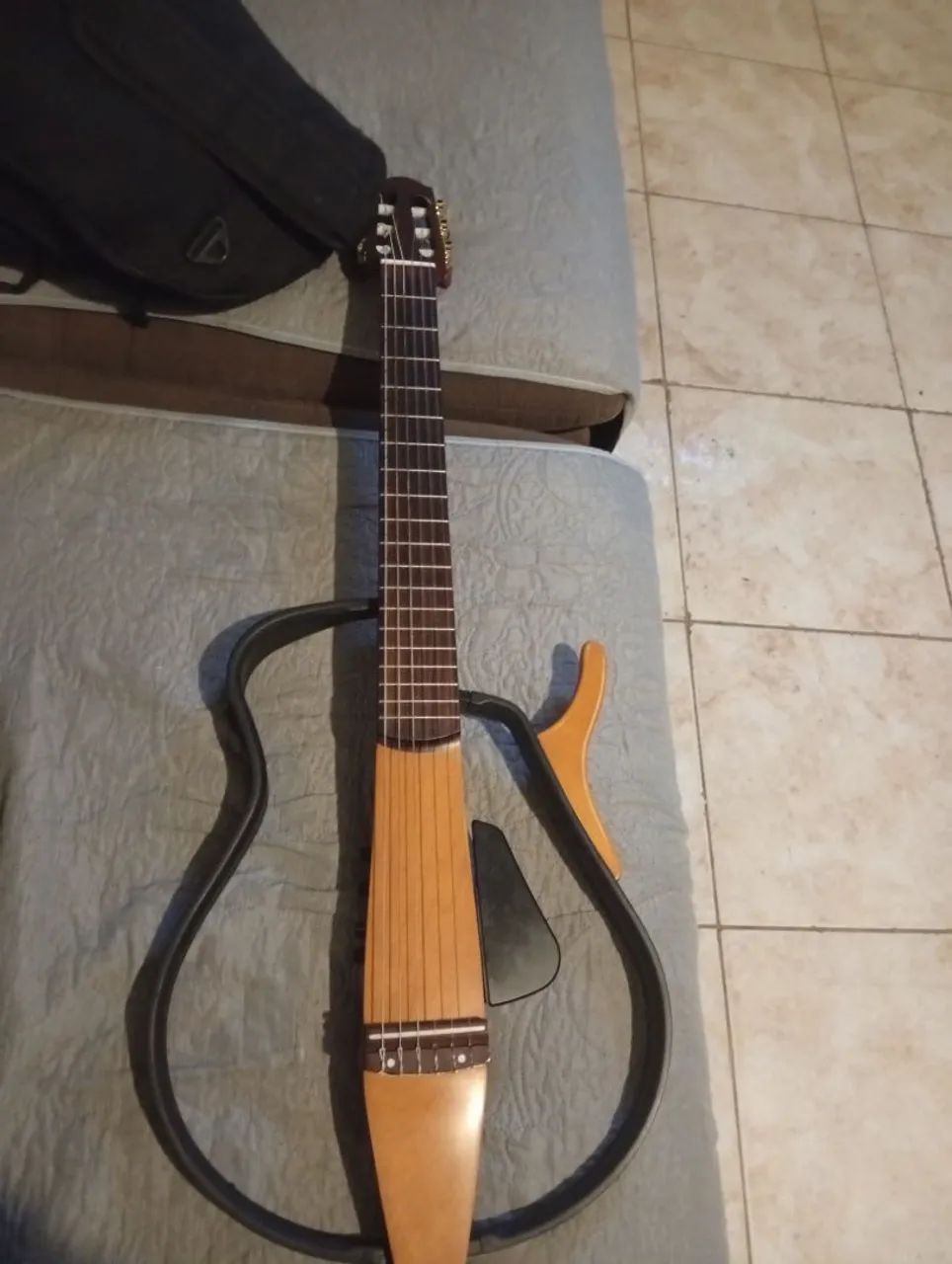 Violão Yamaha silent 110n - Foto 3