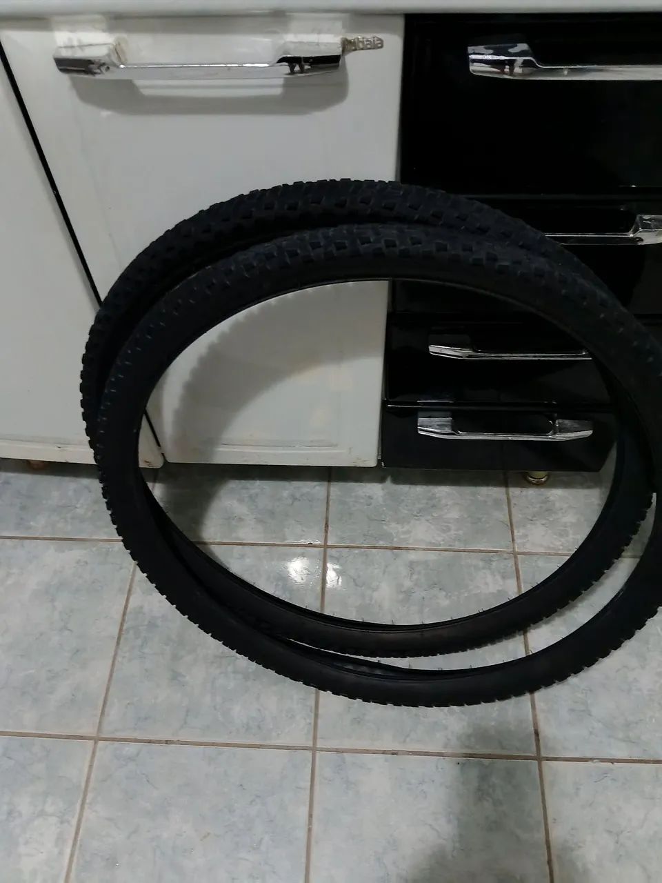 Pneu  - Foto 2