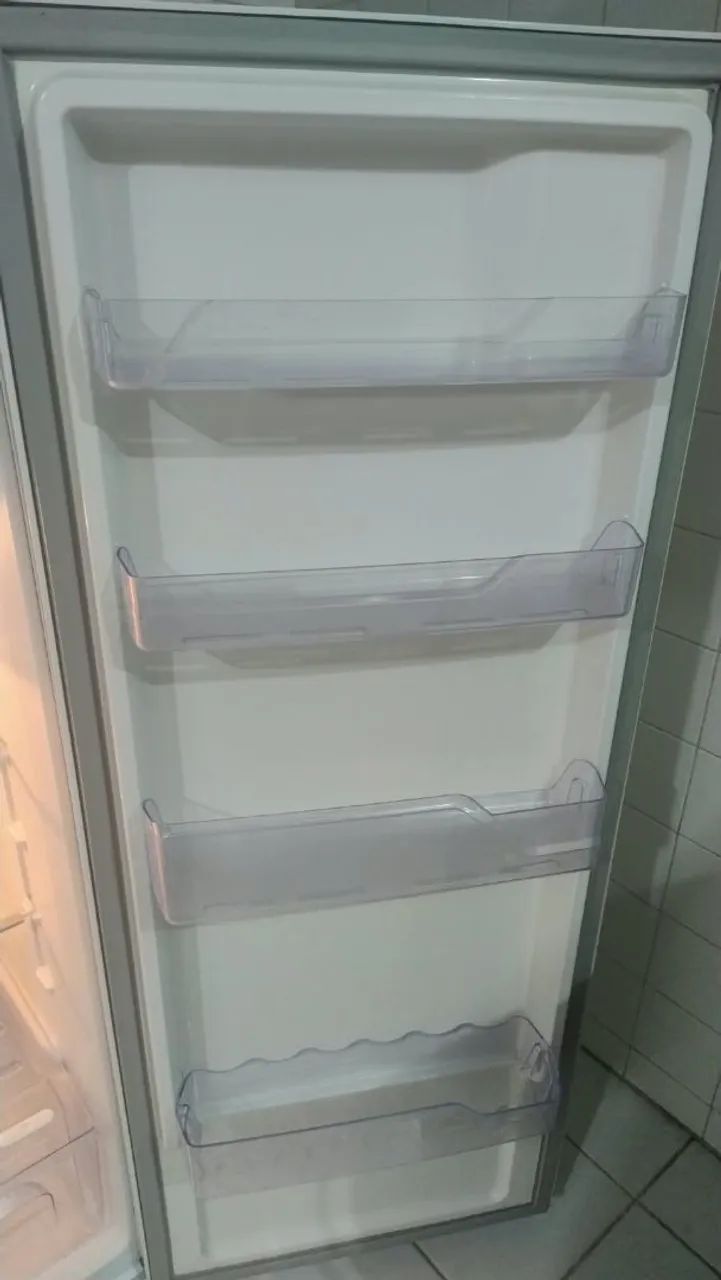 VENDO GELADEIRA ELECTROLUX  - Foto 3