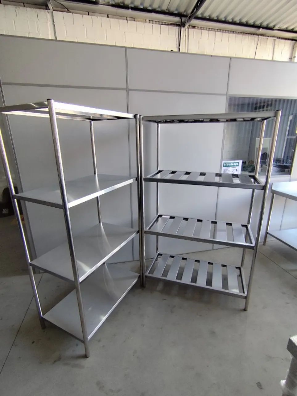 Estante Inox 1,10x0,50x1,80 com 4 Prateleiras - Foto 2