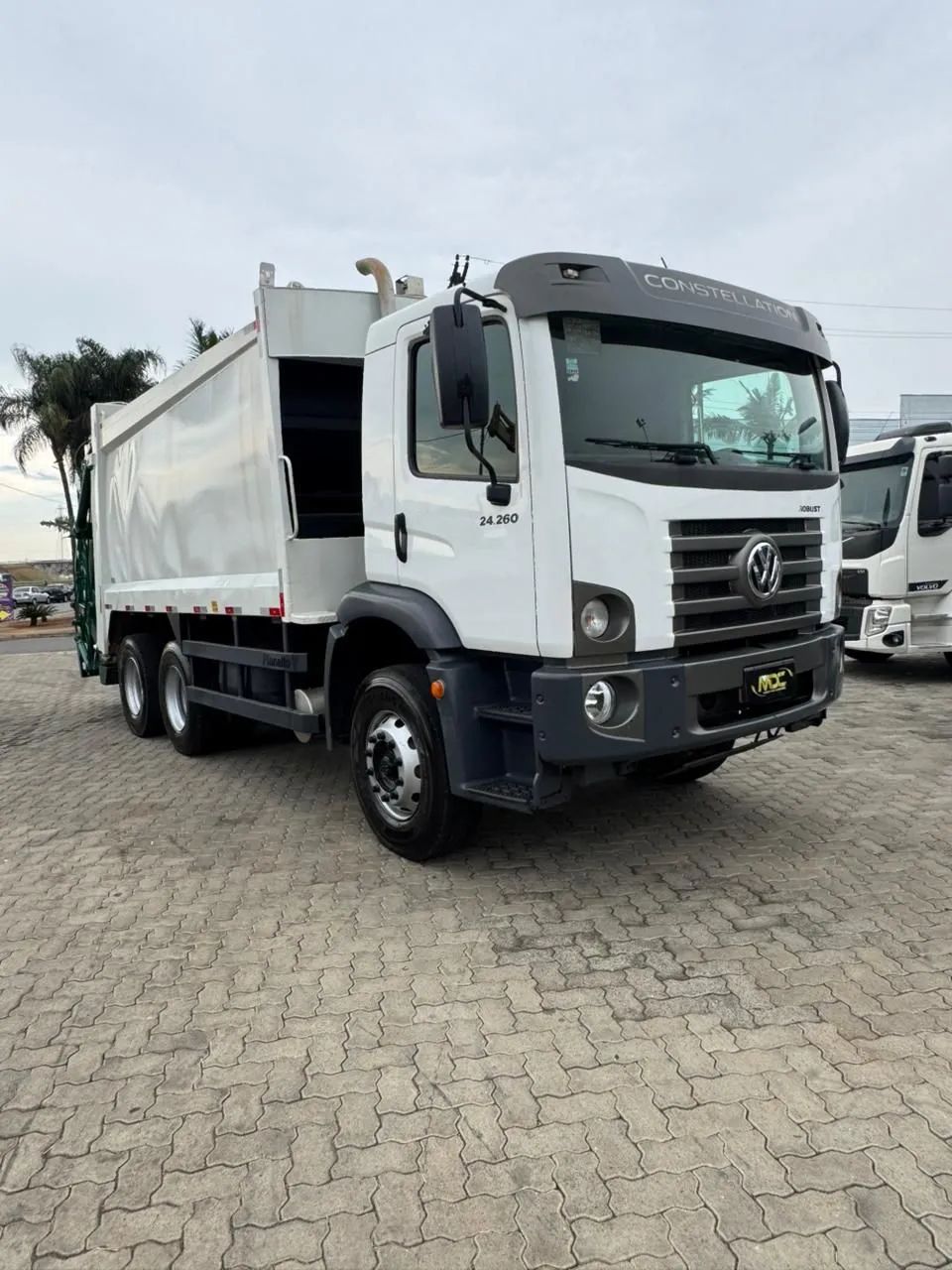 VW 24-260 - COMPACTADOR DE LIXO  - Foto 3